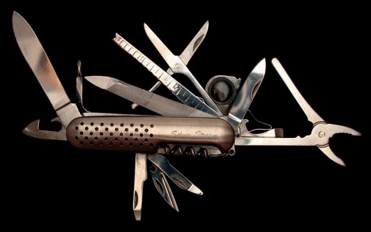 Нож многофункциональный Silver Stream 16 предметов SSQ-05