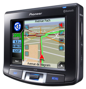 Pioneer AVIC-S2 Portable GPS Navigation (MP3, Color LCD 3.5
